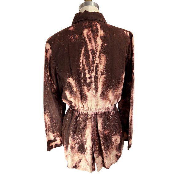 Custom Upcycled Linen Button-Up Shirt with Drawstring Waist and Front Pockets - Picture 5 of 11